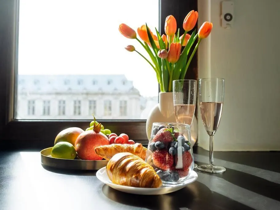 Oasis Riverview - Old Town Bucharest Apartment
