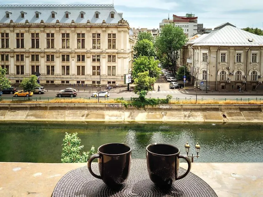 Oasis Riverview - Old Town Бухарест