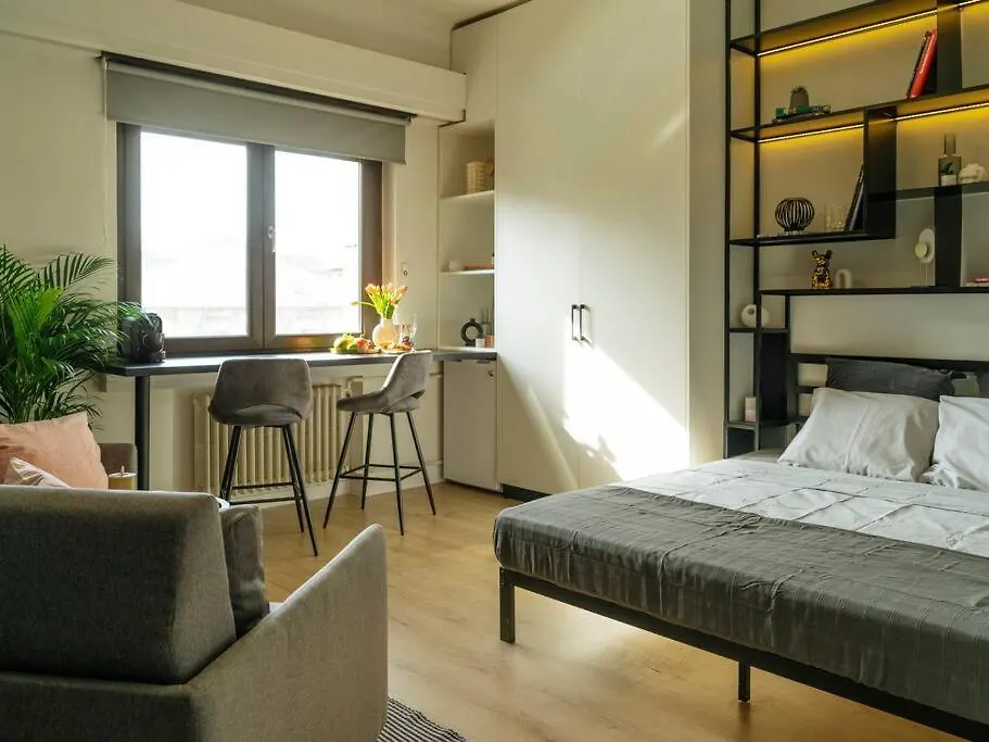 Oasis Riverview - Old Town Bukarest Lägenhet
